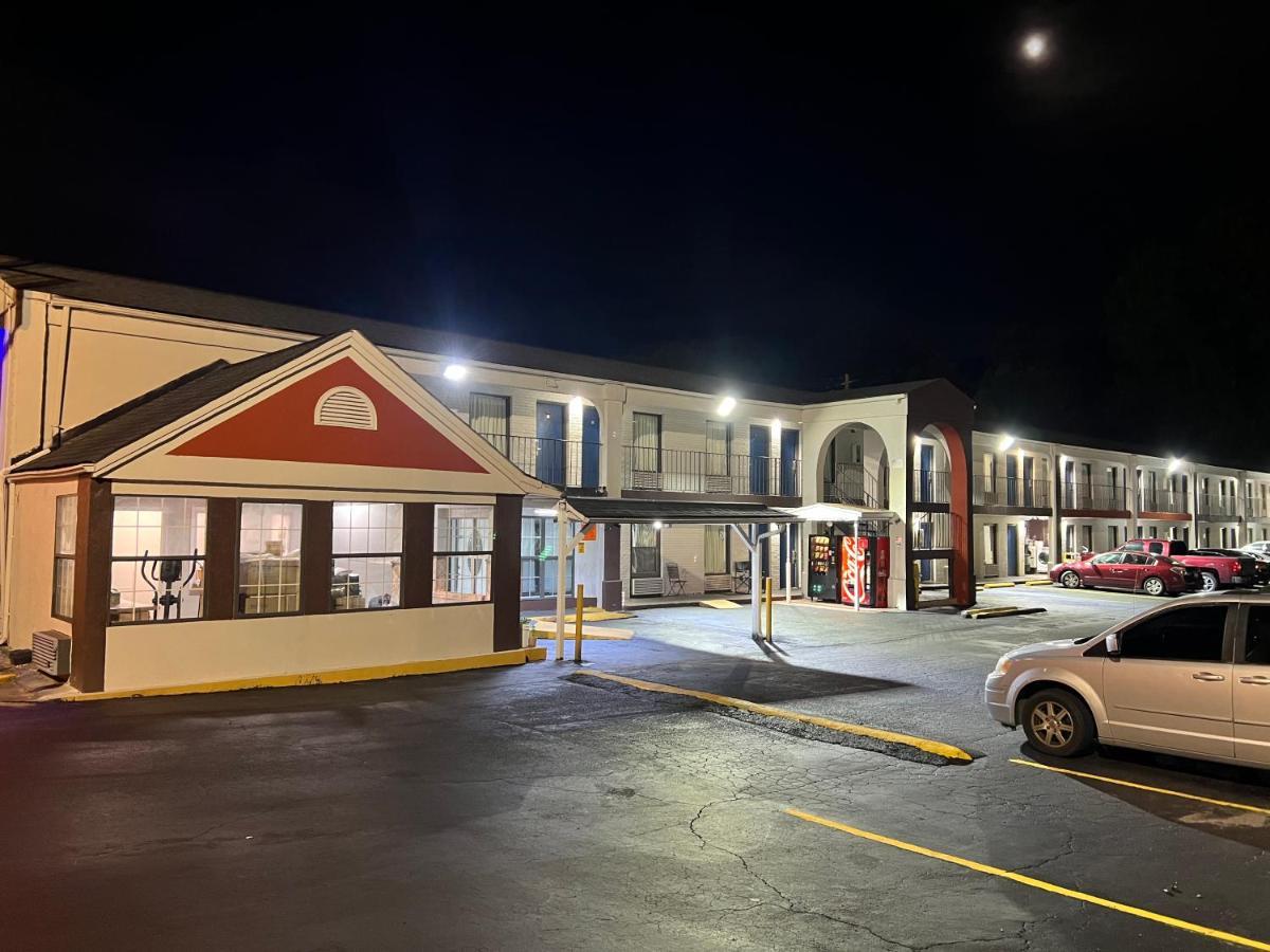 Scottish Inn Augusta Exterior foto
